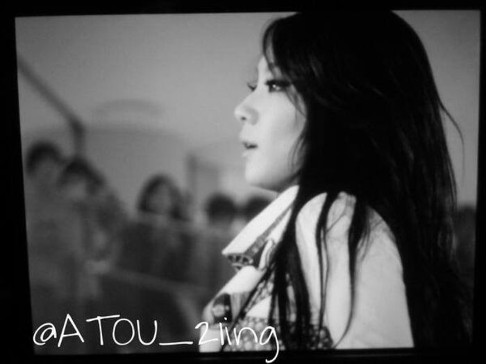 209 - 2NE1 8