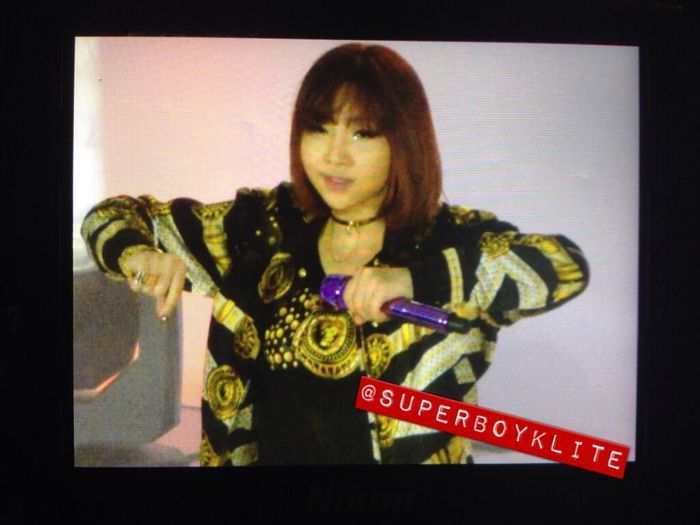 221 - 2NE1 8