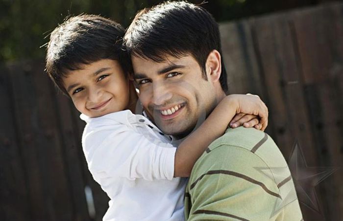 421508_307648609301152_1645181716_n - Vivian Dsena