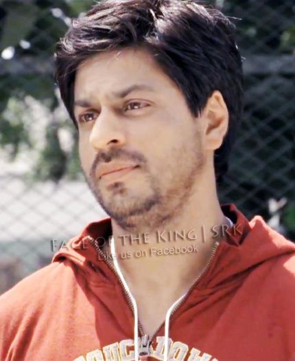 *se intoarce cu spatele la ei* Sorry, yaar ! :)))