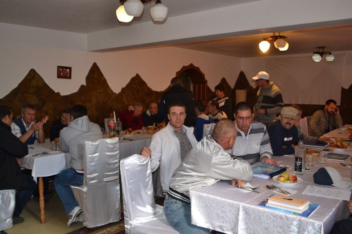 sala de curs..dezbateri..!! - CURS EXAMEN ARBITRI IEPURI DE RASA