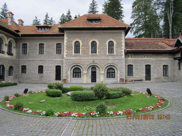 IMG_2199 - C Cantacuzino - Busteni - 2013