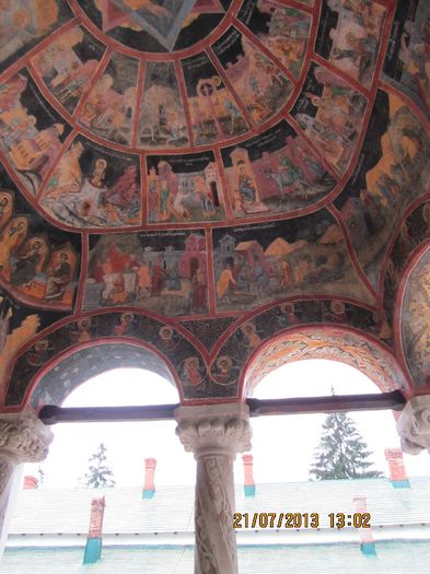 IMG_2091 - Manastirea Sinaia - 2013