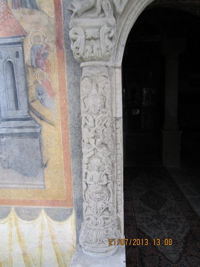IMG_2108 - Manastirea Sinaia - 2013