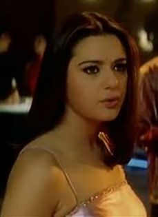 *tinandu-se cu mana de burta:))* Omg Saif, cred ca da din picioare:)) - xi - Epii 26 - ix