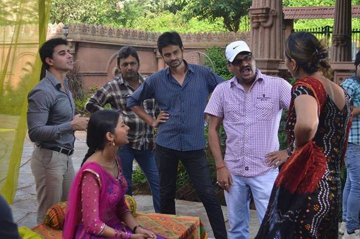1176167_200620413444066_1940278885_n - SaraswatiChandra Off screen pictures
