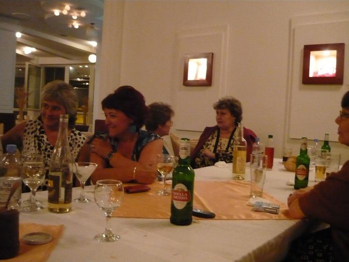 fetele povestesc au ce tot timpul - 9-colegii de liceu iskola talalkozo