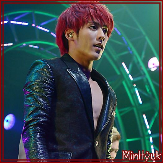 =; :)) Ce plictiseala. :-? [se uita la ceas] Hoon..jumatate de ora. ^^. - ix __ Episodul 034 __ xi