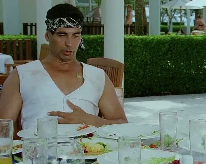 *se uita la farfurii* Oops, le-am cam golit