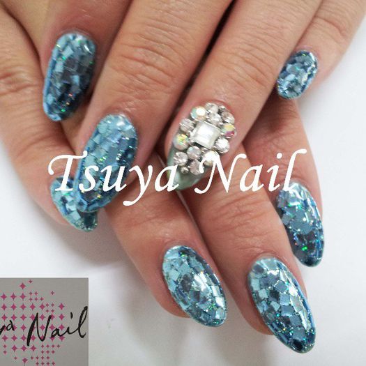 cl-nails-tatsyu-nail-salonjpg - 2NE1 8