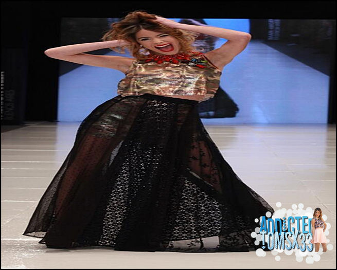 ｍａｒｔｉｎａ ｓｔｏｅｓｓｅｌ | ｂèｎｉｔｏ ｆｅｒｎａｎｄｅｚ