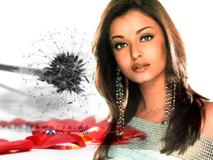 aishwaryarai4 - VOTEAZA CARE DINTRE ELE DOUA E MAI FRUMOASA SI CARE-TZI PLACE