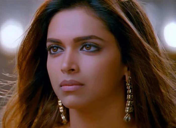 Yeh Jawaani Hai Deewani 720p _ capture (146)