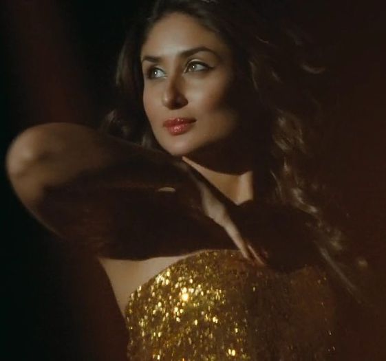Heroine 2012 Hindi 720p BRRip x264 AAC 5.1...Hon3y.mkv_000366791 - Kareena Kapoor 2