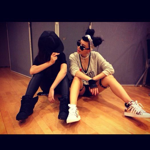 131007CLIG1 - 2NE1 8