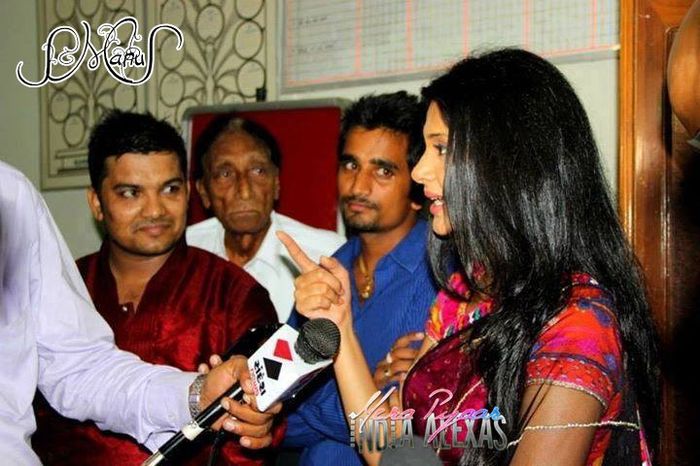 1383918_602074663190917_1986053826_n - Jennifer Singh Grover