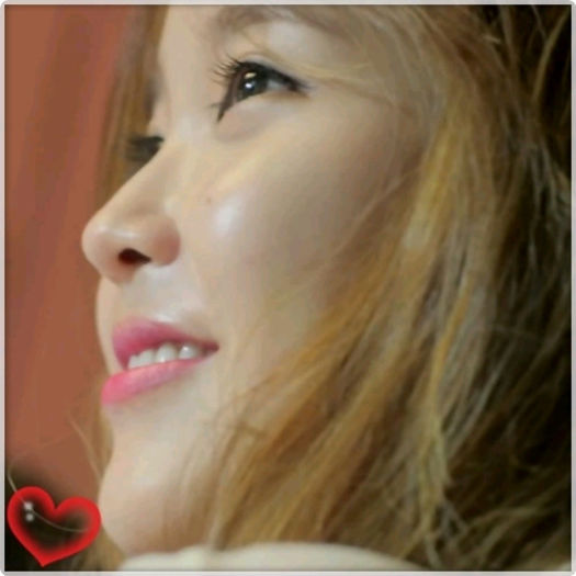 [I.U] ..[se face ca isi inchide fermoarul gurii si arunca cheia] ..Ok? :)) - ix __ Episodul 035 __ xi