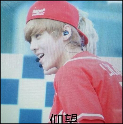 LH|. Da. :3 :)) JD sau Sampanie? Byee. :-h - ix __ Episodul 035 __ xi