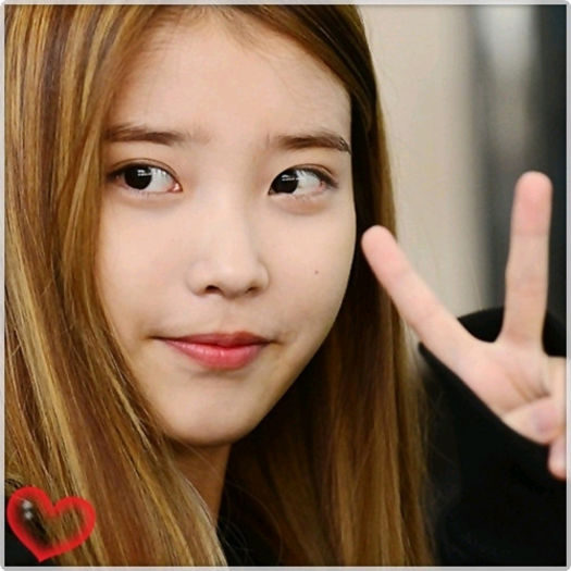 [I.U] ..Sper ca prin pufoasa.. nu te referi la grasa. :-? ..:)) ..Luhan.. vrei o pastila? :-s - ix __ Episodul 035 __ xi