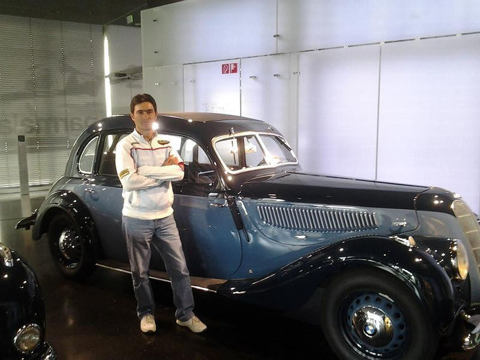 ; La muzeul BMW din Munchen
