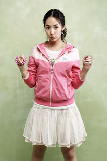 ParkMinYoung_cf_080219_15