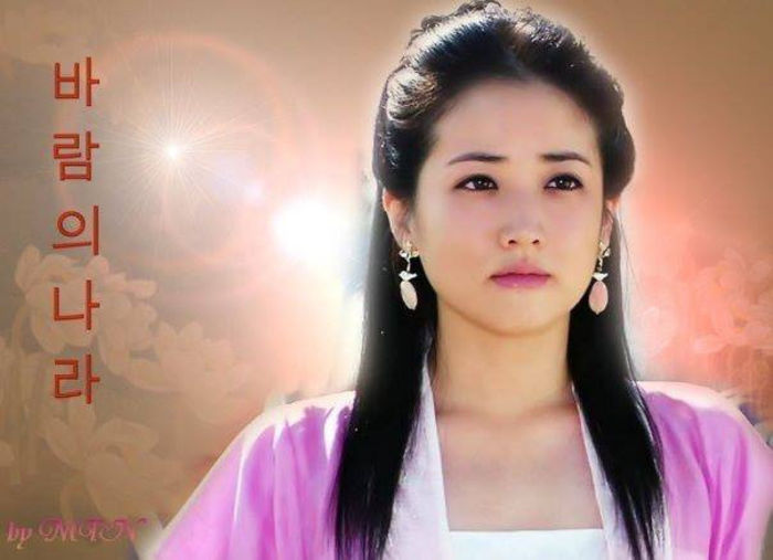 942893_602077126483617_1346873139_n - Printesa Yeon