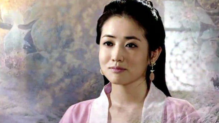 943499_602002006491129_1712335875_n - Printesa Yeon