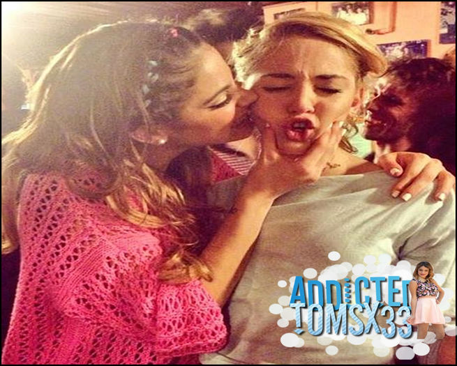 ｍａｒｔｉｎａ ｓｔｏｅｓｓｅｌ | ｍｅｃｈｉ ｂ－ｄａｙ - martina stoessel - each occurrence