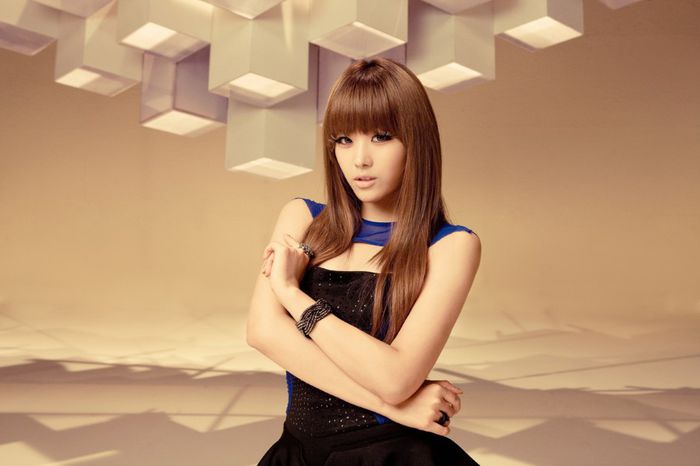 8 - Song Ji Eun