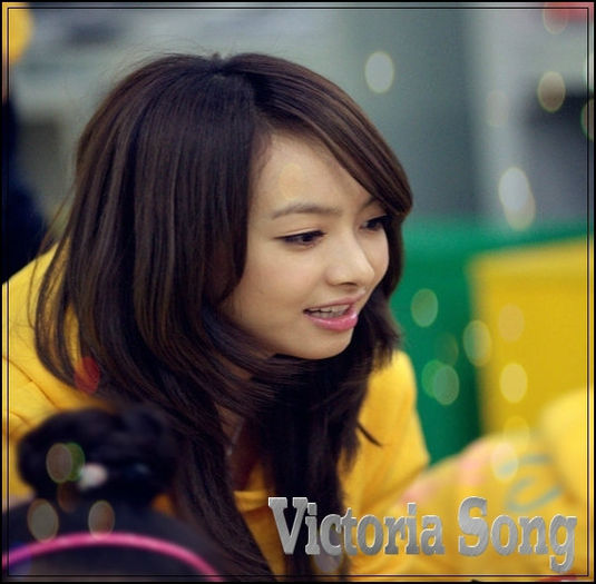 ◘ . Day 28 - 13.1O.2O13 - l - o - l 5o Days with Victoria Song
