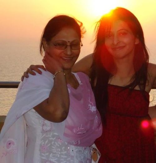 249244_241748652525723_5107090_n - Roshani Shetty-Tracker