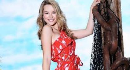 820450 - BRIDGITE MENDLER