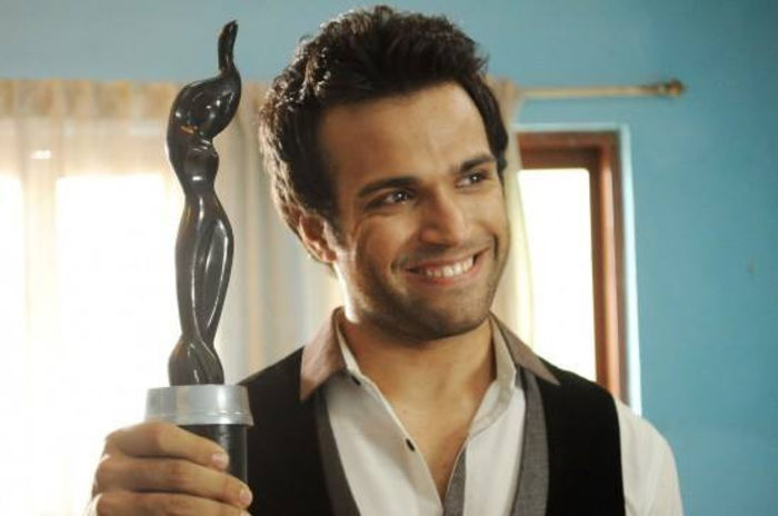 1383169_579177582143083_94081142_n - Rithvik Dhanjani-AAshiqui bindaas