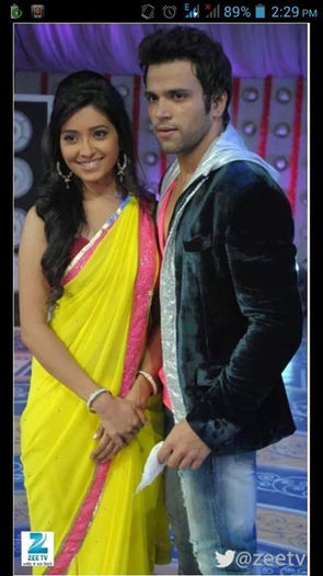 557508_508227399271539_456527354_n