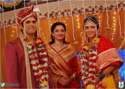 1236397_502166226544323_1851442868_n - 2-Arjun si Purvi poze noi