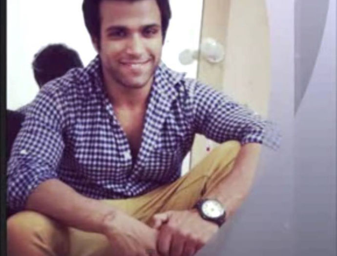 1380393_215916385250362_422095803_n