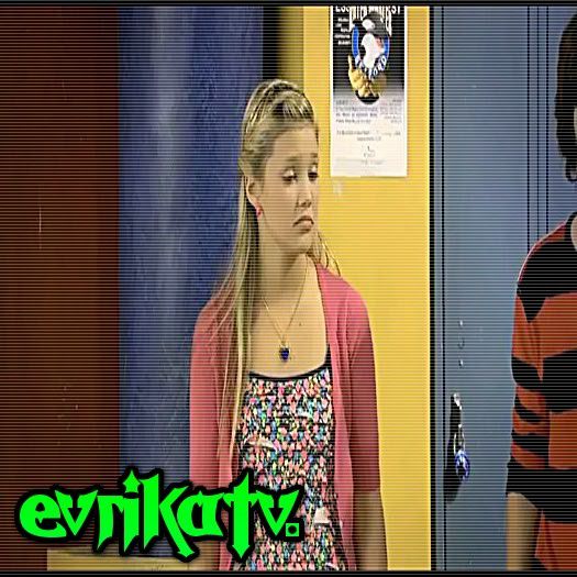 - e amicul meu,si mi-a spus sigur ca nu te place,deci nu il mai aborda. ;;)