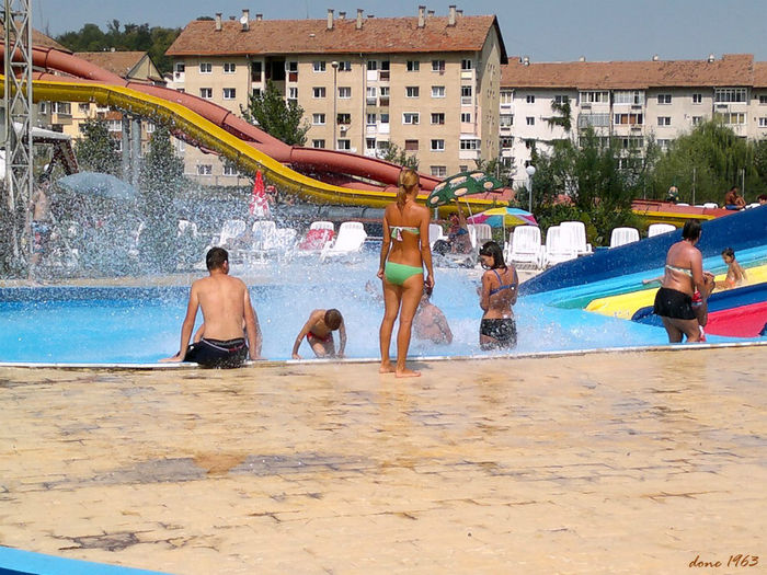 K  C7002839 - noua - aqua park