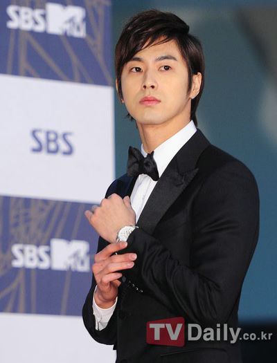 mH0fj - D _ Yunho