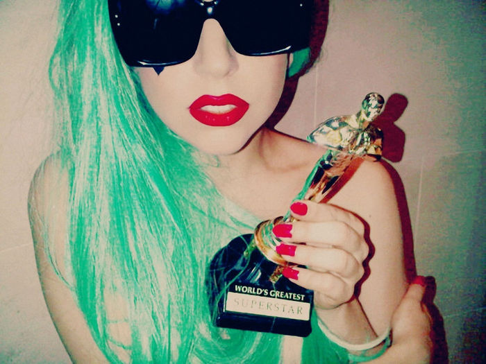 lady-gaga-lady-gaga-22901692-1200-900