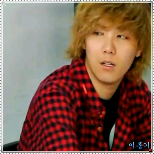 <> ..Se baga si pervy. :-w ..:))