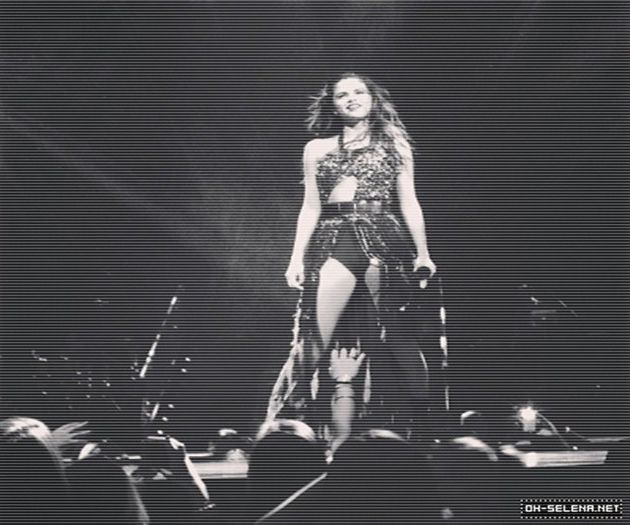 normal_10-15BNYSDWT002 - xX_Stars Dance World Tour - Shows - Buffalo