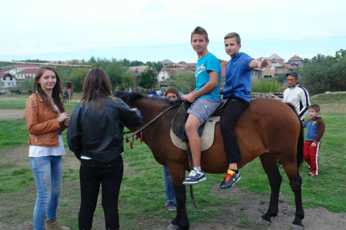 1240118_661501817208252_1235016796_n