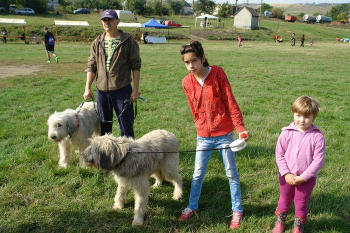 1376480_661500790541688_377019869_n - ziua_fermierului2013
