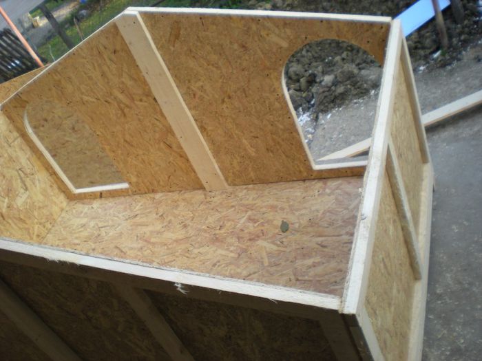 DSCN6849 - 1 Custi cotete lemn --- REALIZATE