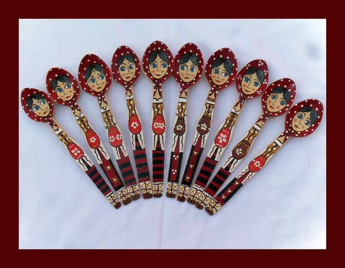 SDC15897 - LINGURI DE LEMN PICTATE MANUAL - tel 0771503314