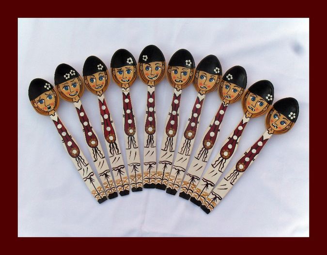 SDC15923 - LINGURI DE LEMN PICTATE MANUAL - tel 0771503314