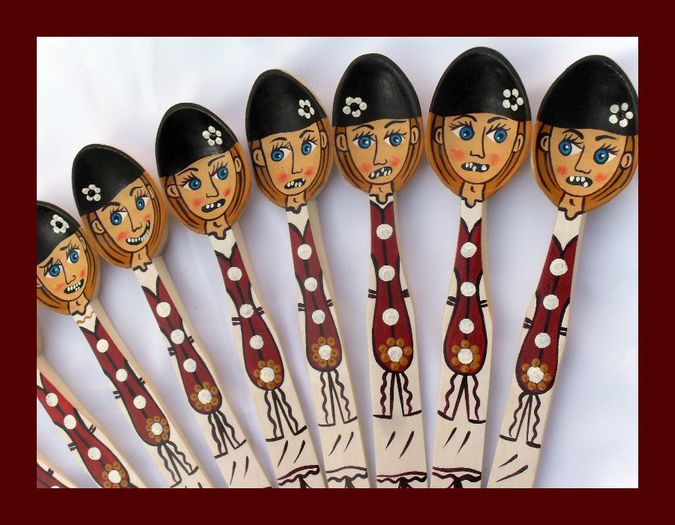 SDC15927 - LINGURI DE LEMN PICTATE MANUAL - tel 0771503314