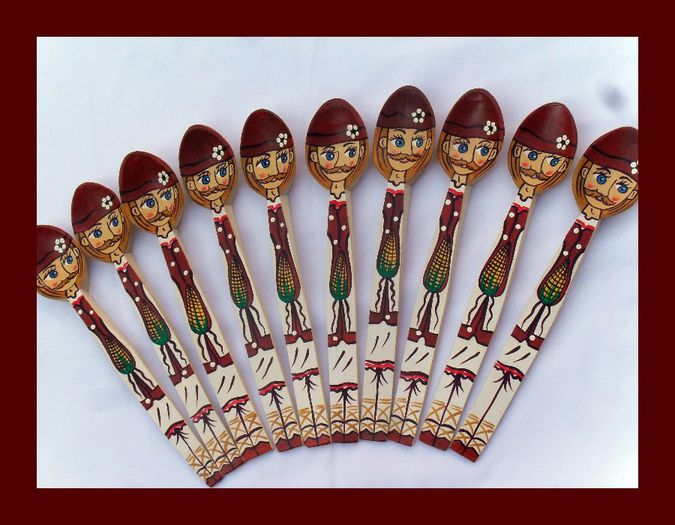 SDC15940 - LINGURI DE LEMN PICTATE MANUAL - tel 0771503314