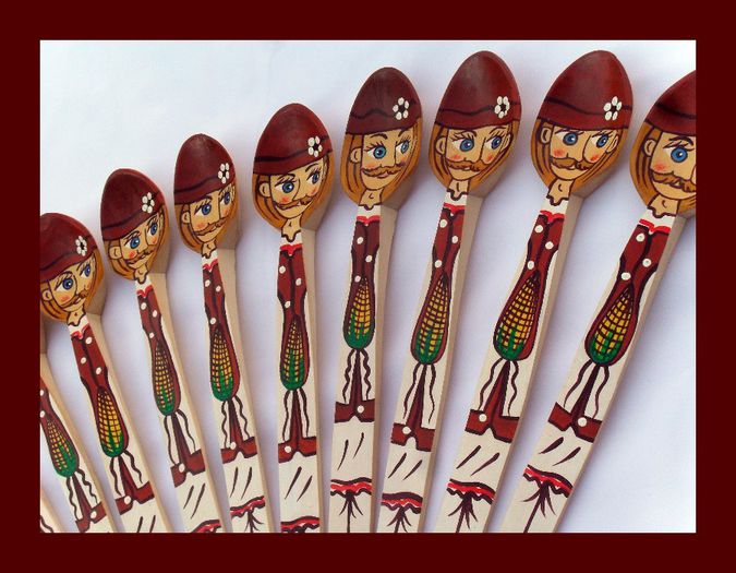 SDC15945 - LINGURI DE LEMN PICTATE MANUAL - tel 0771503314